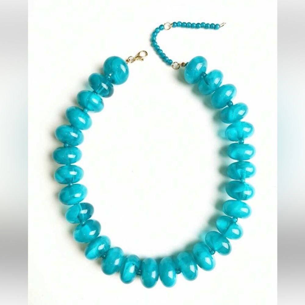 New Elegant Turquoise Blue Statement Beaded Resin Necklace - Picture 2 of 13